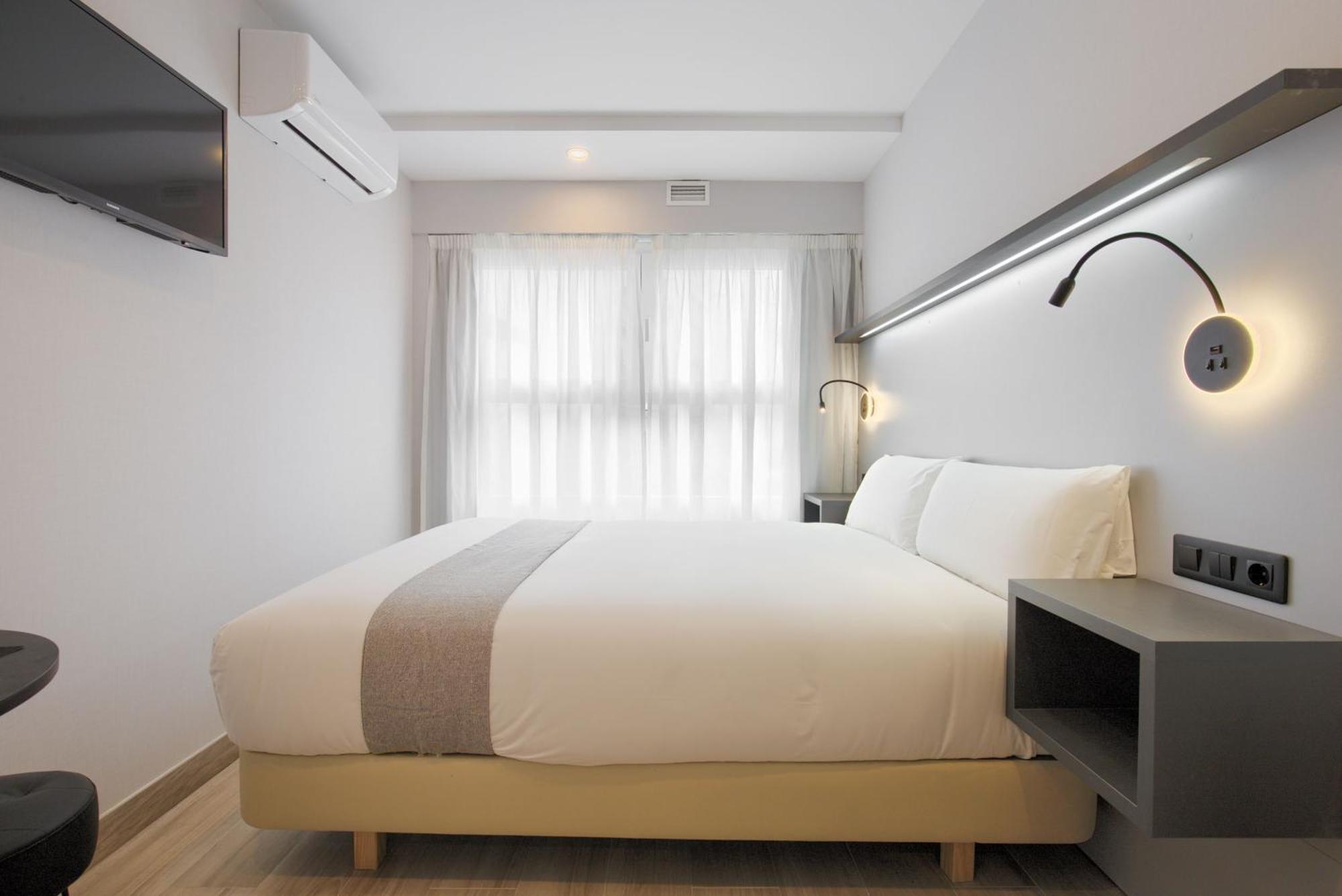 Dobo Madrid Sb20 Apartman Kültér fotó