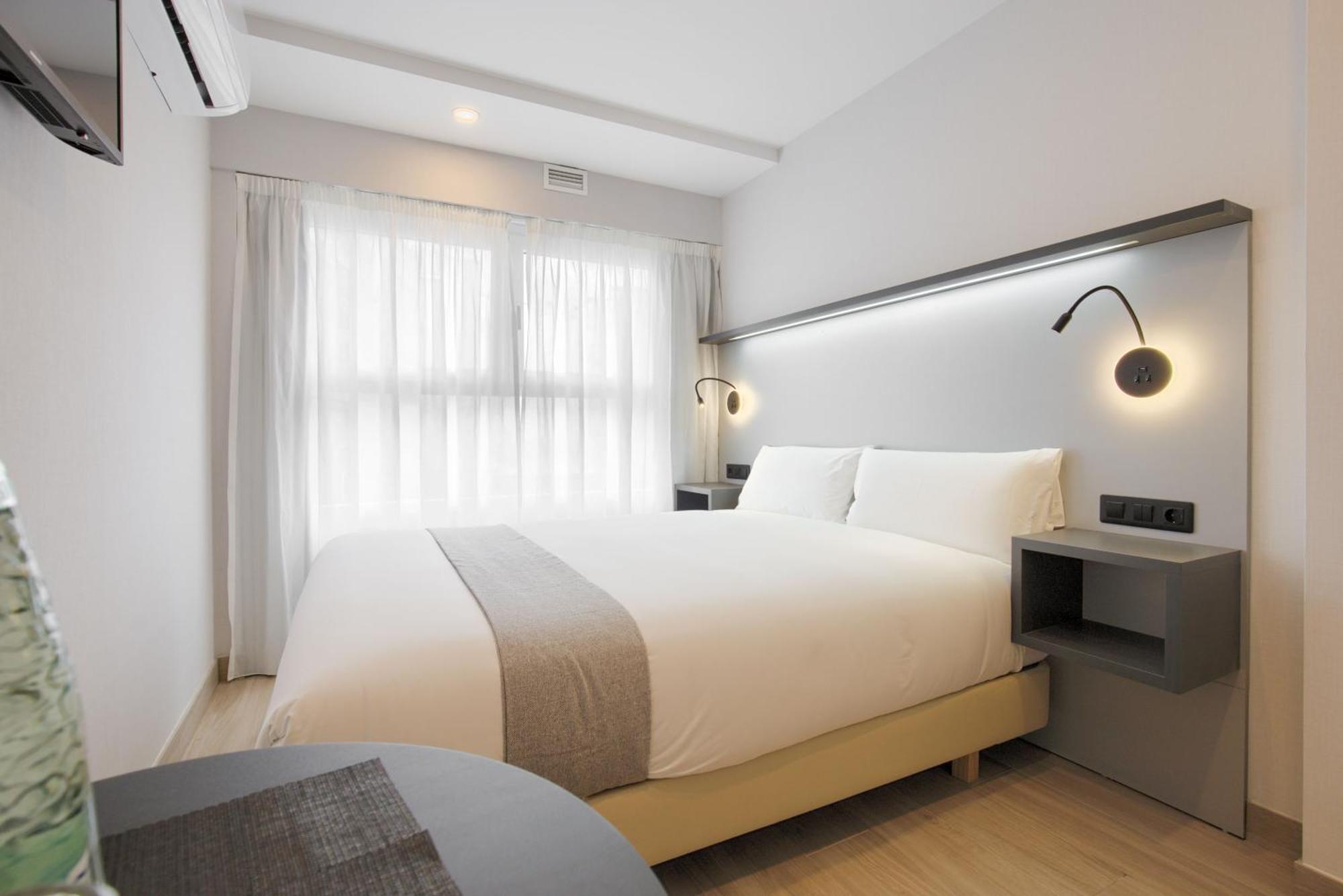 Dobo Madrid Sb20 Apartman Kültér fotó
