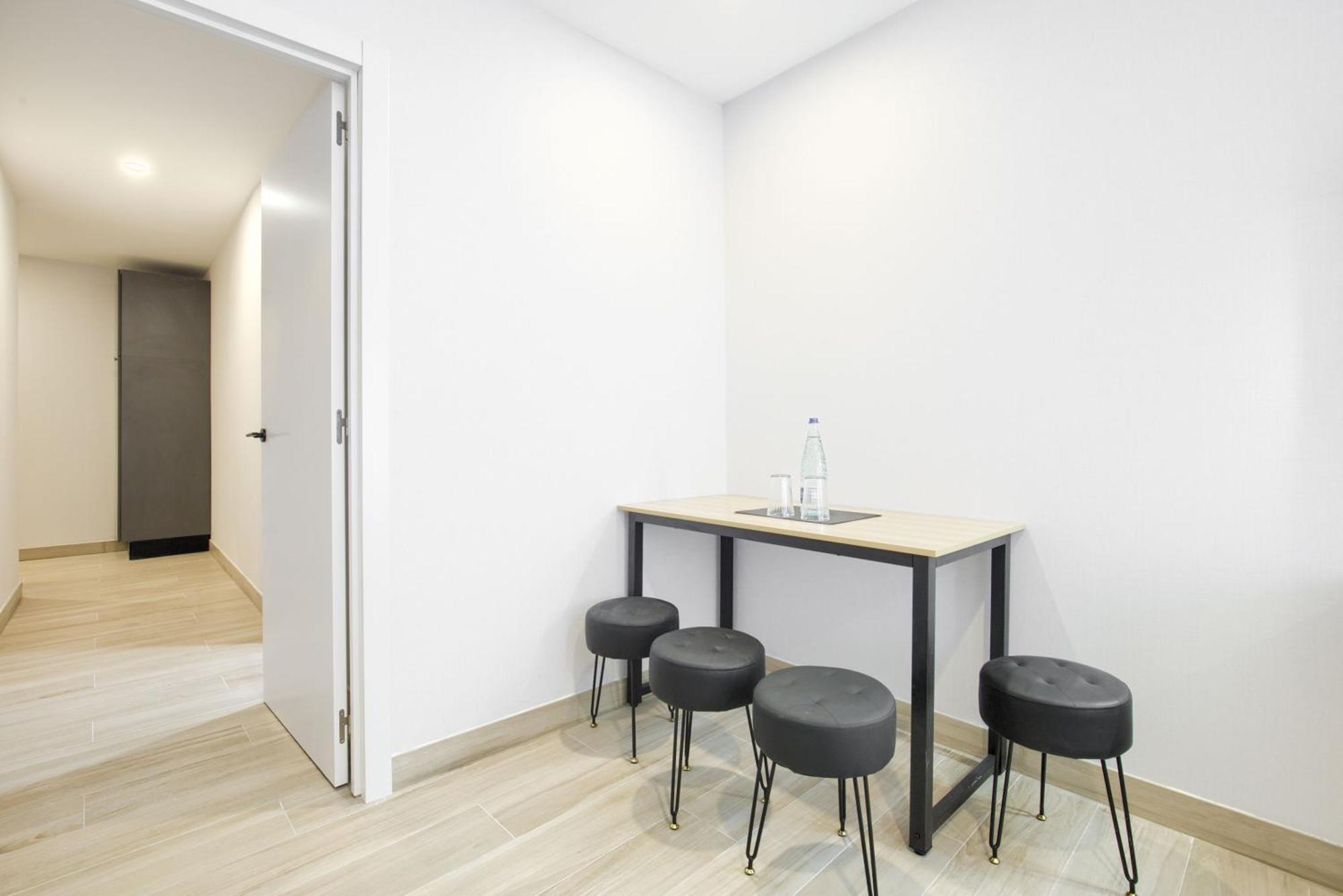 Dobo Madrid Sb20 Apartman Szoba fotó